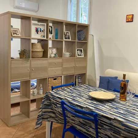 Apartment Blu